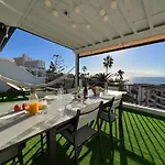Paulmarie Superior Ocean Lounge Apartman