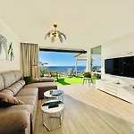 Paulmarie Superior Ocean Lounge Apartman