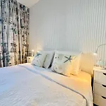 Paulmarie Superior Ocean Lounge Apartman *